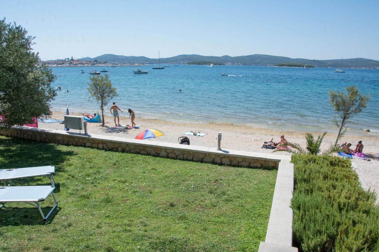 Apartments Citrine On The Beach Biograd Na Moru Eksteriør bilde