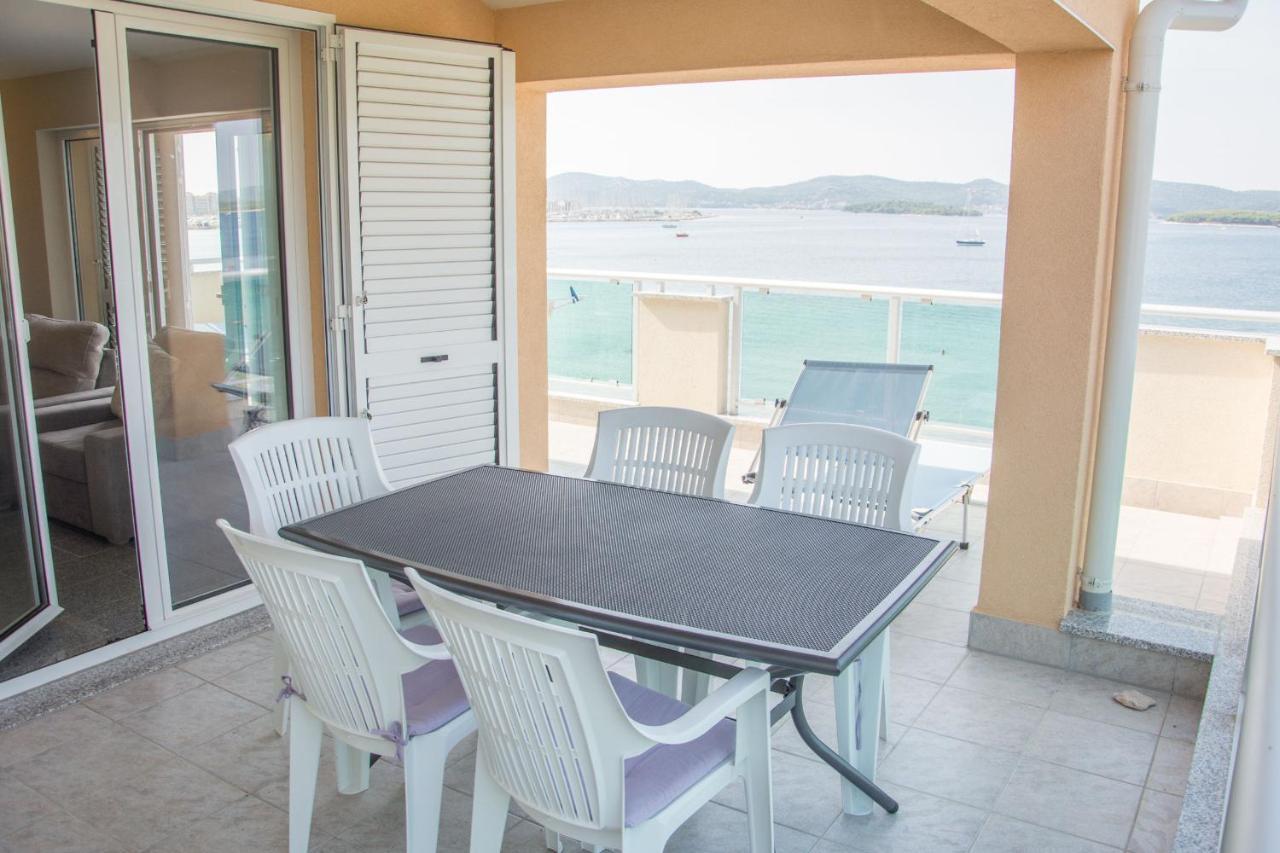 Apartments Citrine On The Beach Biograd Na Moru Eksteriør bilde