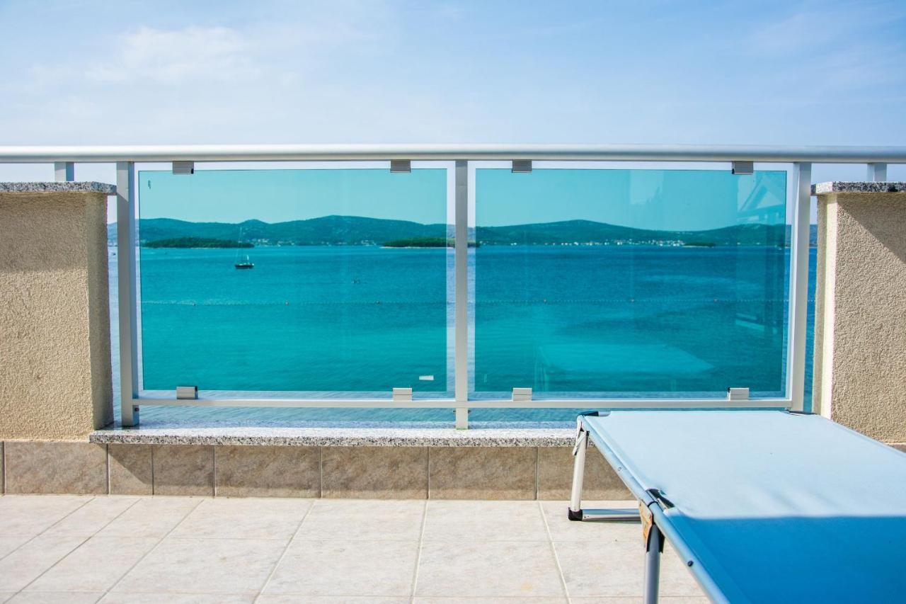 Apartments Citrine On The Beach Biograd Na Moru Eksteriør bilde